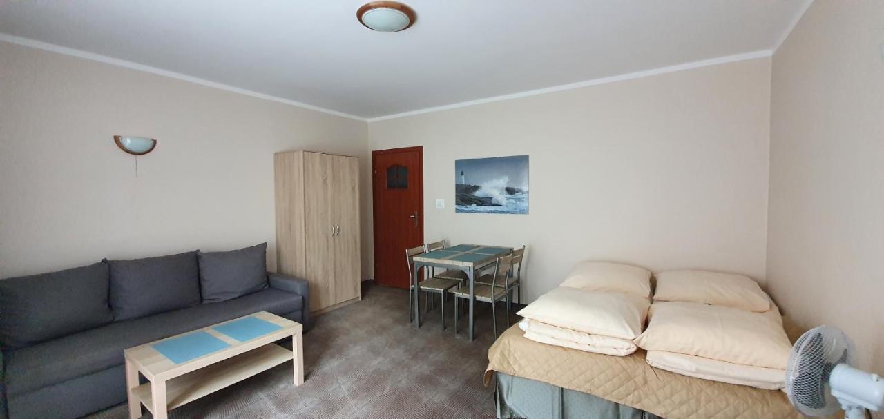 Pokoje Goscinne Bartek Rewal Bagian luar foto